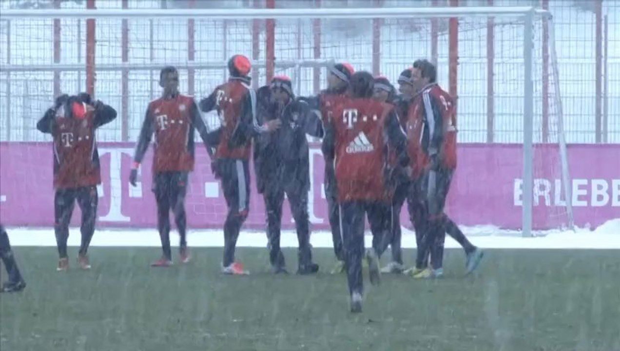 Wie die Schneekönige! Jupp und seine Bayern feiern