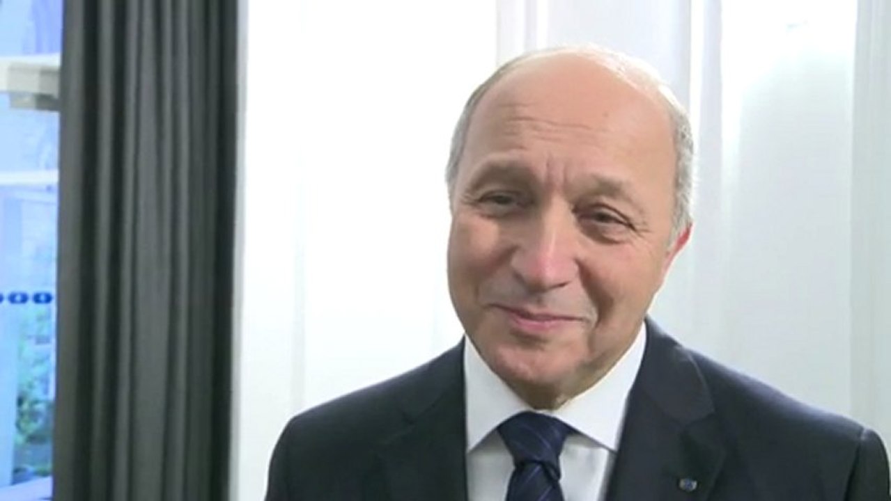Laurent Fabius devant le Bureau national du PS