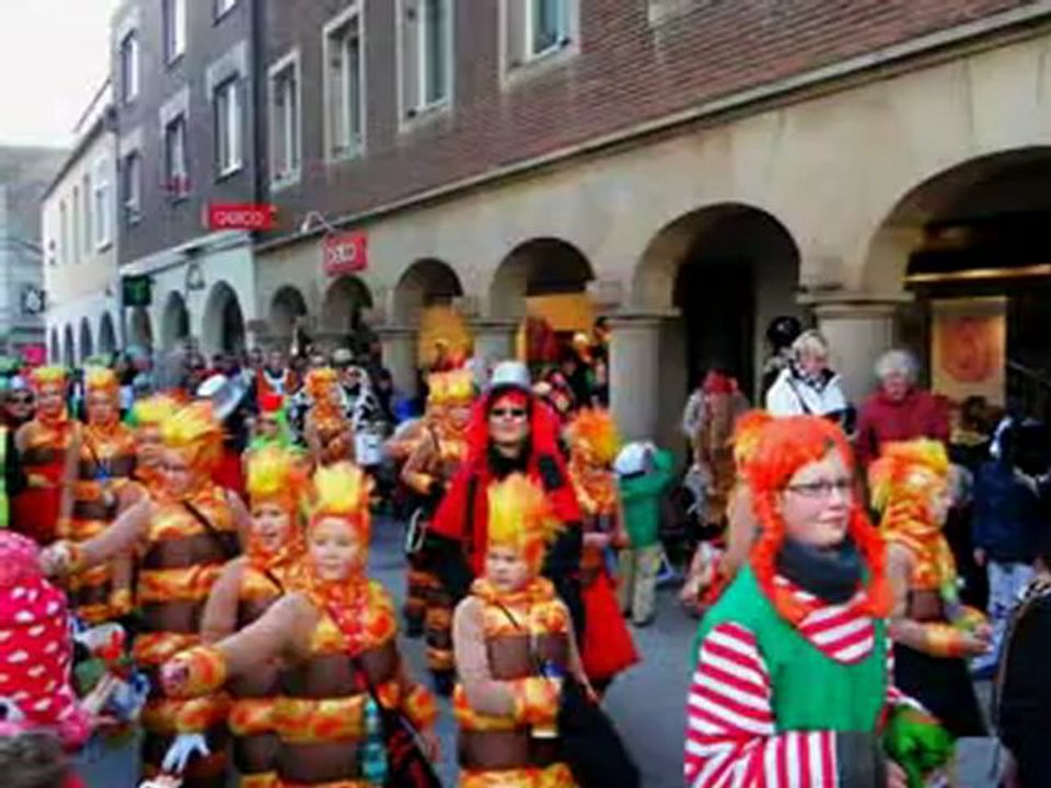 Rosenmontagszug Rheine 2013_xvid