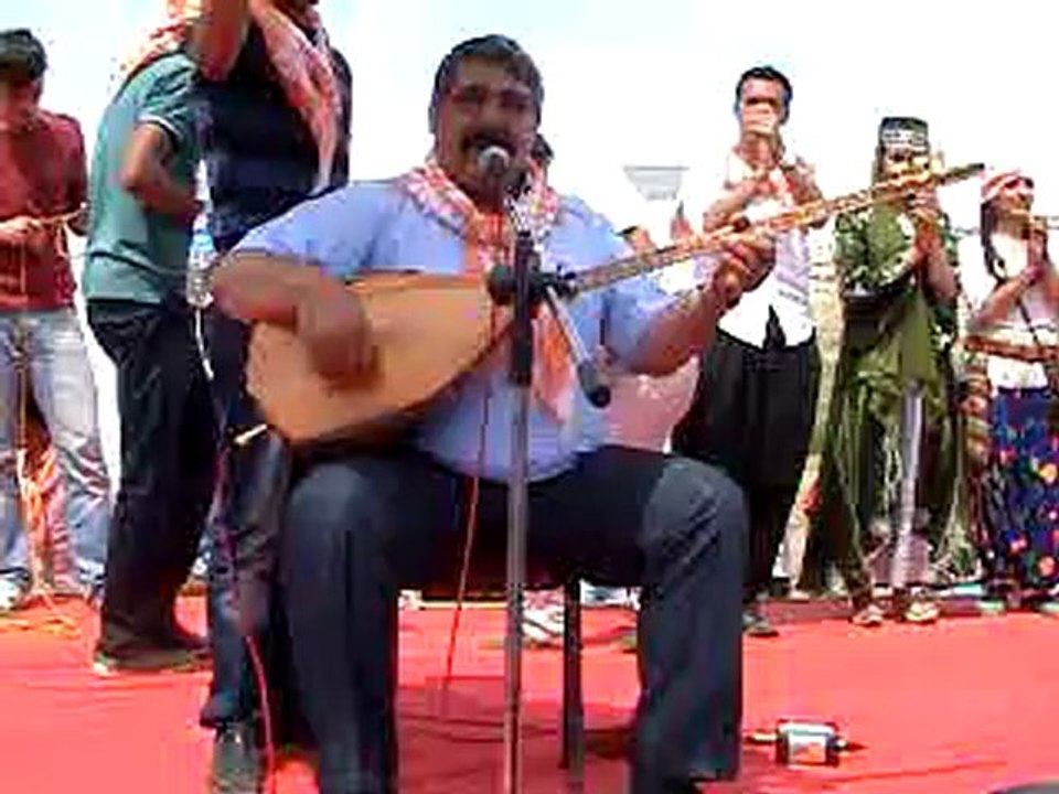 GÜL AHMET YİĞİT SAÇIKARA YÖRÜK ŞÖLENİNDE okuyor /YÖRÜK TÜRKMEN ŞÖLENİ