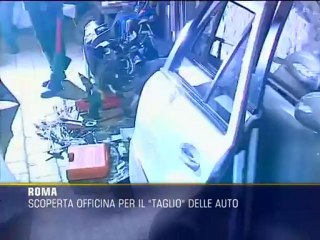 Scoperta officina per il "taglio" delle auto
