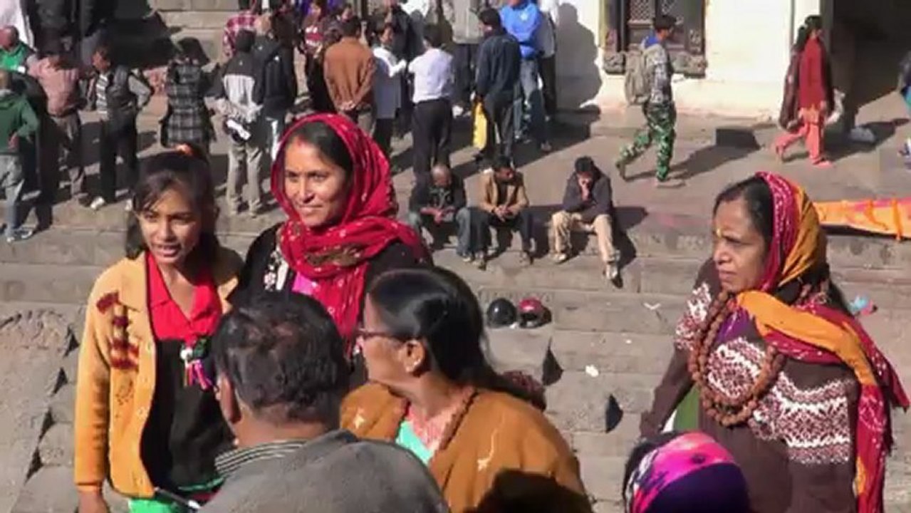 NEPAL CREMATIONS A PASHUPATINATH