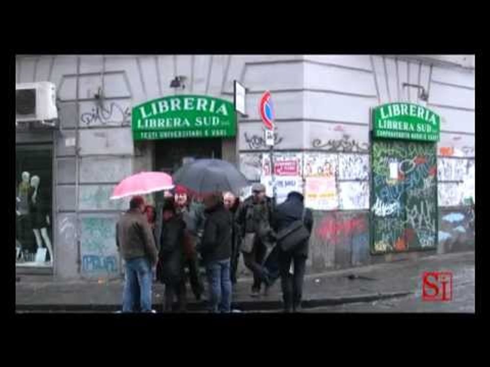Napoli - La serrata dei librai di via Mezzocannone (12.02.13)