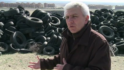 Un cementerio de neumáticos