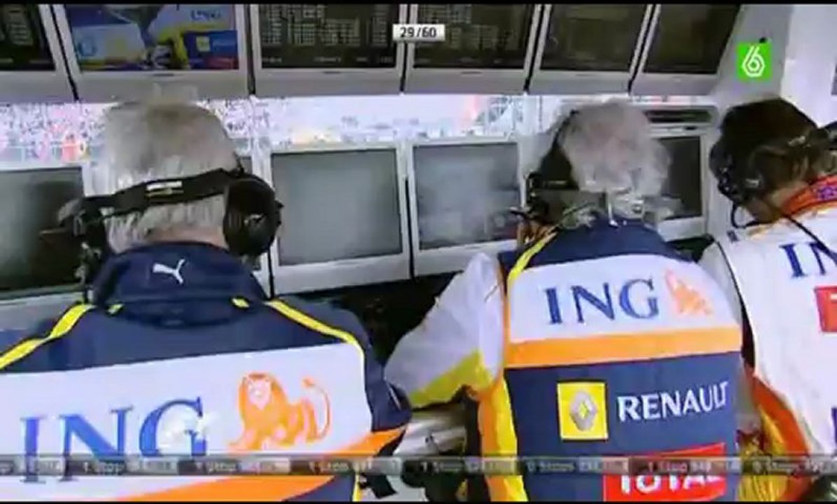 Fernando Alonso vs Lewis Hamilton - GP Gran Bretaña 2009 (2)