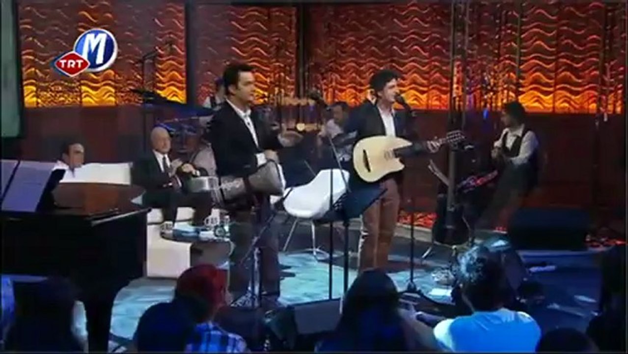 Eşref  Vakti   -  Gidelim göksuya-muntazar teşrifine hazır kayık