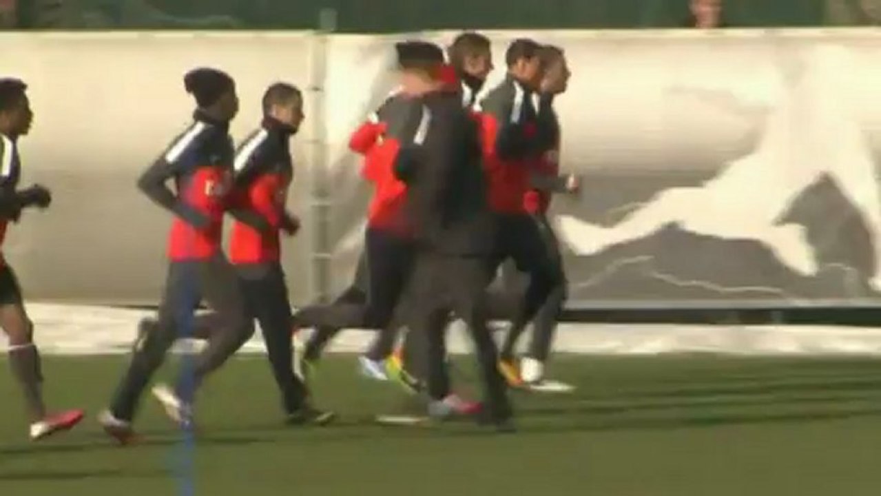 David Beckham trains with Paris Saint Germain for first time