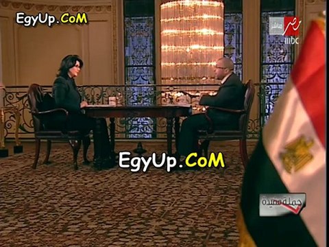 قنديل .. هناك من يحول العبث بالبلد من يقول ان هناك من لا يريد خير لهذا البلد ساذج جدا وتهربه من الاجابة على سبب اقالة وزير الداخلية السابق هناك داخليات بين رئاسة الوزراء والرئاسة وغير متاح شرح تفاصيل