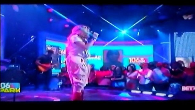 Tamar Braxton Performs Love and War on 106andPark 2/13