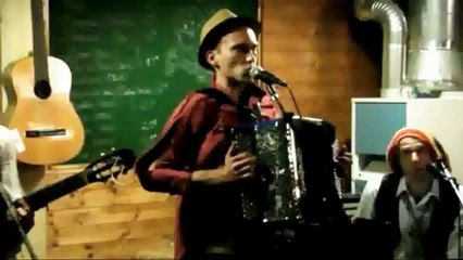 Soirée pétanque et concert à La Juncha