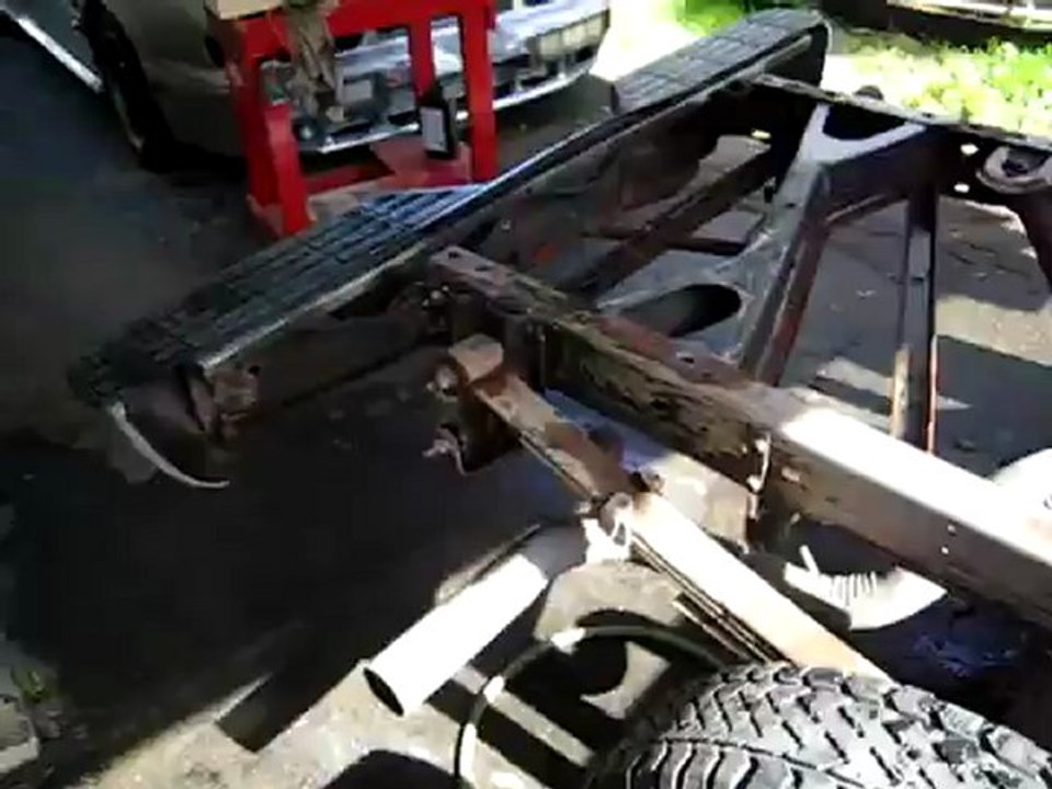 Frame Cleaning 1994 chevrolet silverado 1500 OBS ECSB, paint soon. part 2