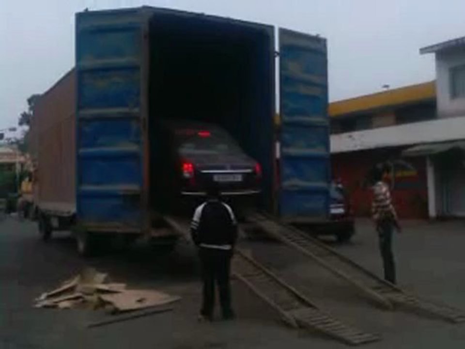 MANGA CAR LOADING LIFT