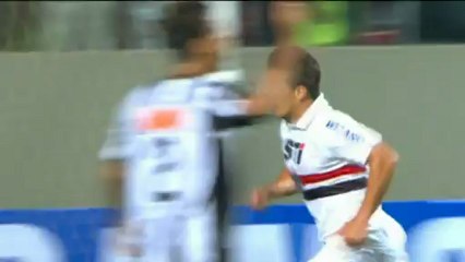 Copa Libertadores - Ronaldinho passeur, Minero s'impose