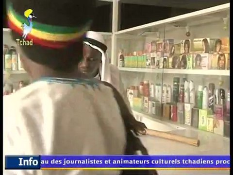 Quand Hassana 44 joue le jeu du père Deby offre à ses pairs B?CH?R et B?CH?R un vrai St valentin de Alhadji Tawwa pour service rendu