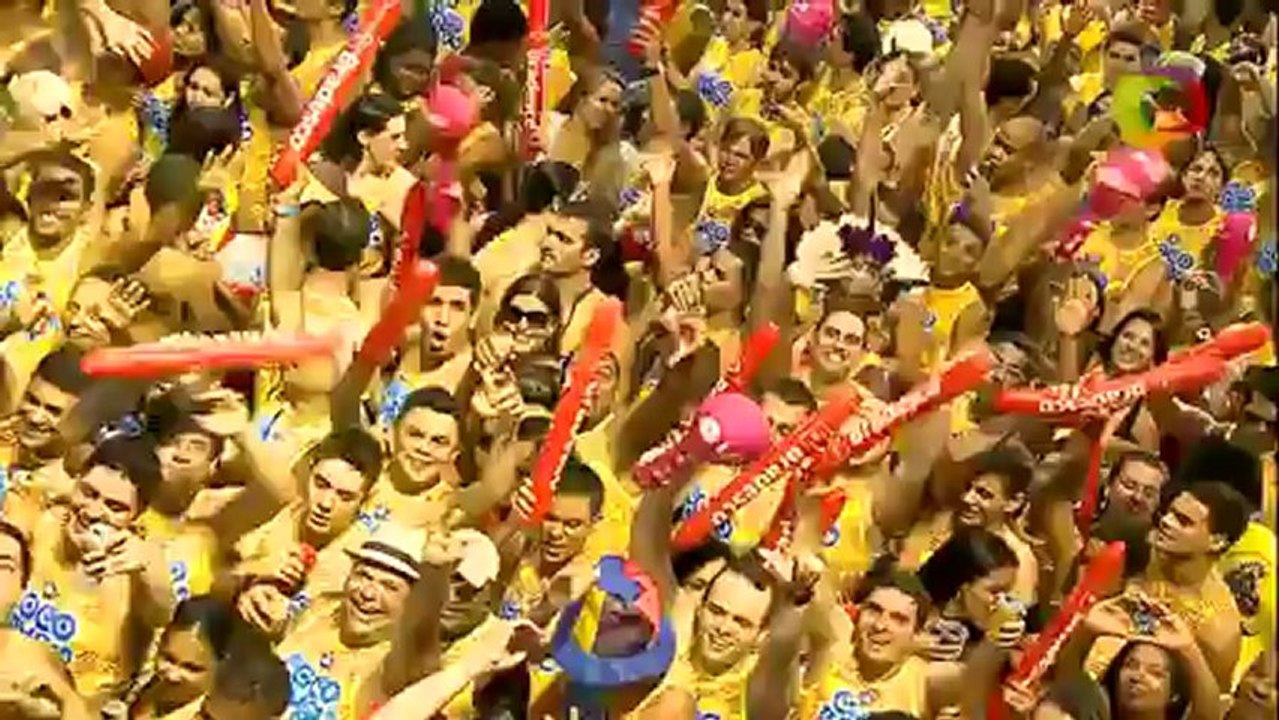 Lirirrixa por Claudia Leitte Carnaval 2013
