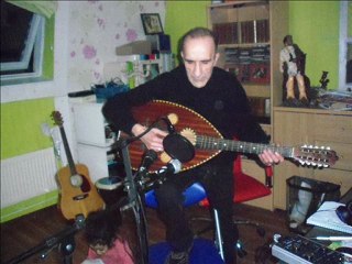 KHALED CHABI chante en hommage a sa maman (ayemma)