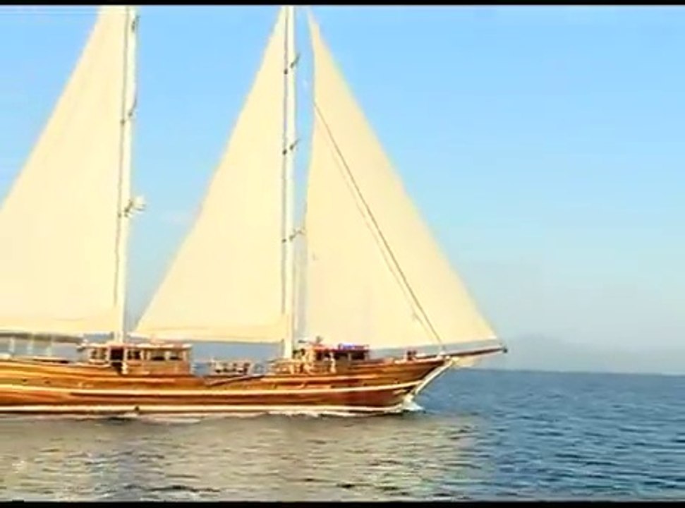 Location bateau luxe avec équipage turquie iles Dodécanèse Bodrum croatie voilier yacht skipper goélette caique crewed yacht charter turkey