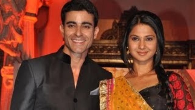 Jennifer Winget and Gautam Rode at Sanjay Leela Bhansali's 'Saraswatichandra' Launch