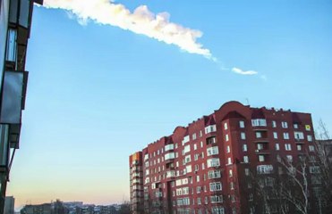 Chutes de météorites en Oural, des centaines de blessés