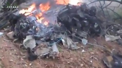 Flaming Syrian jet fighter seen downed - amvid