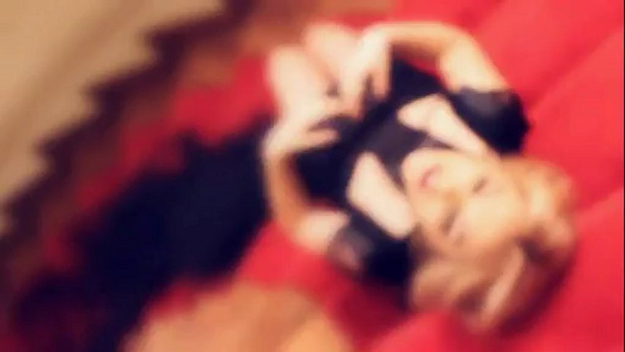 Reyhan Karaca Yüz Yıldır Yalnızım