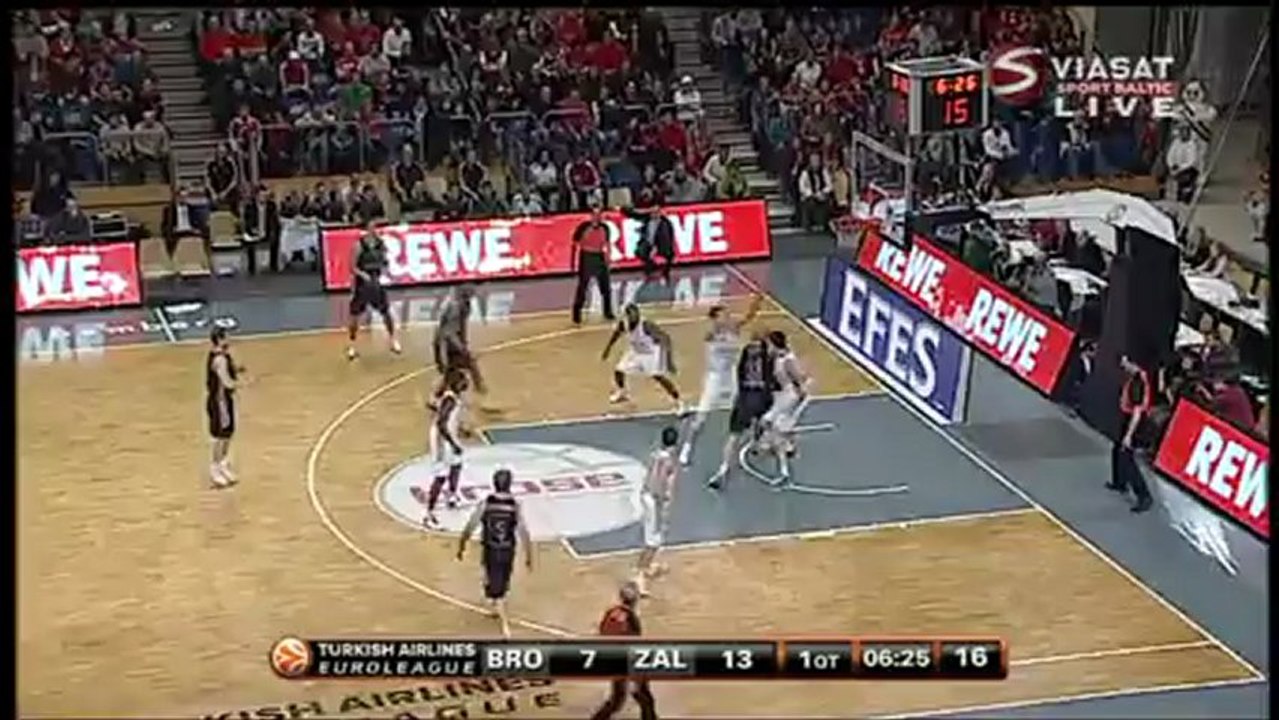 Brose Baskets vs. Zalgiris Kaunas 	February 14, 2013, Euroleague 1kelinys