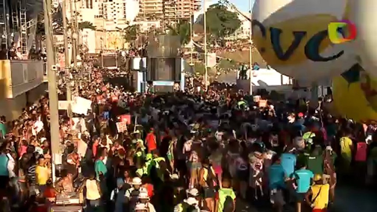 100% Você por Chiclete Com Banana Carnaval 2013