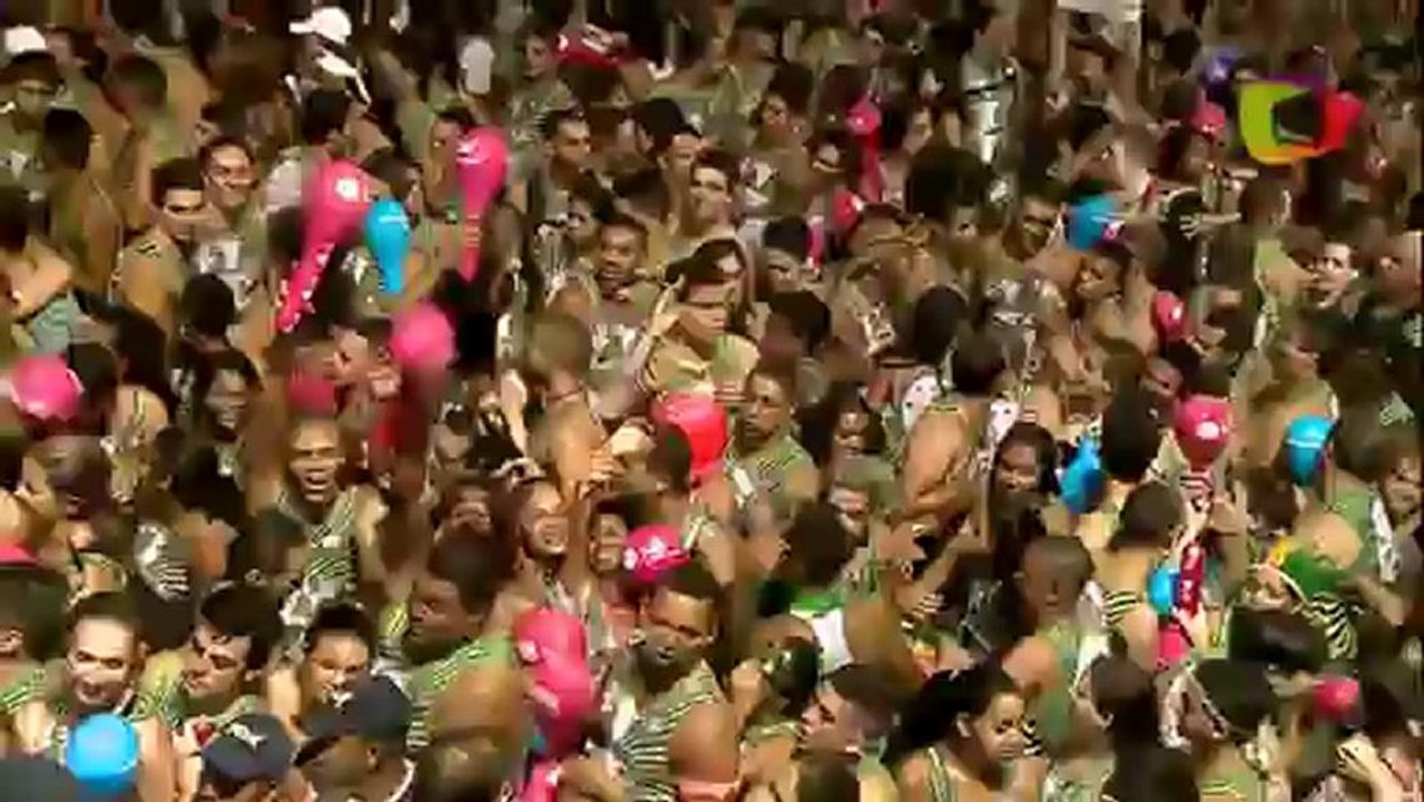Caranguejo por Claudia Leitte  Carnaval 2013