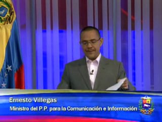 Presidente Chávez vive y sonríe con sus hijas