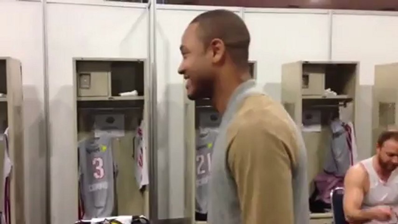 Kevin Hart Clowning In All Star Locker Room