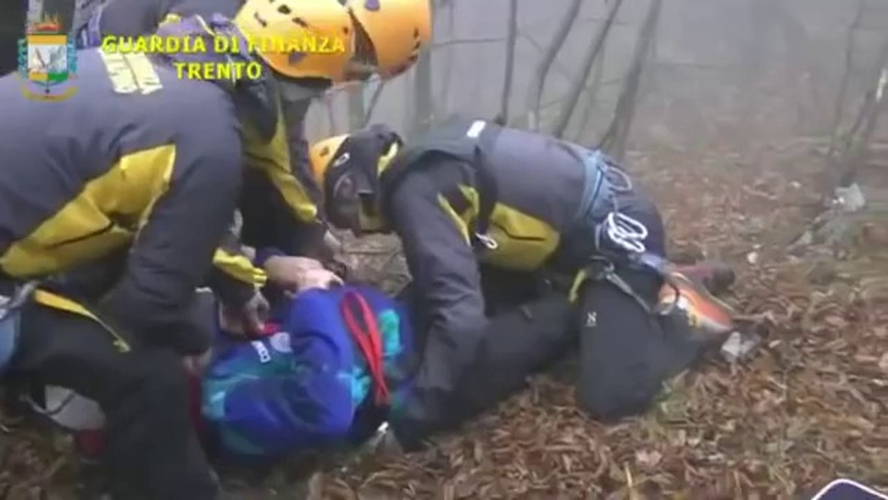 Trento - Il soccorso alpino della guardia di finanza in azione (15.02.13)