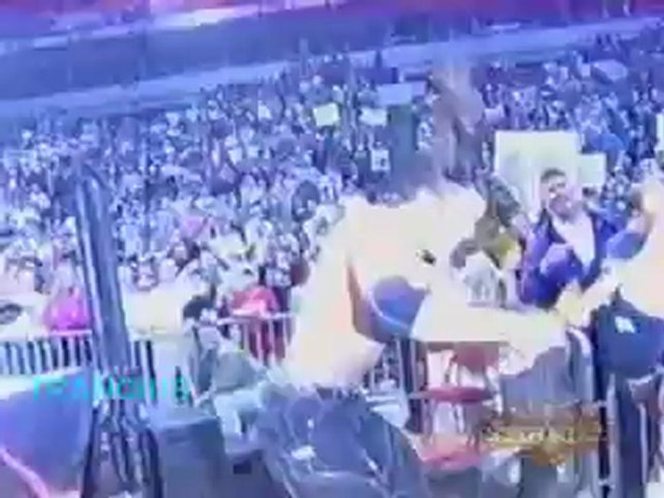 WCW Nitro (02-28-2000) - Brian Knobbs vs 3 count (hardcore)