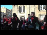 Napoli - One Billion Rising, flash mob contro violenza sulle donne (14.02.13)