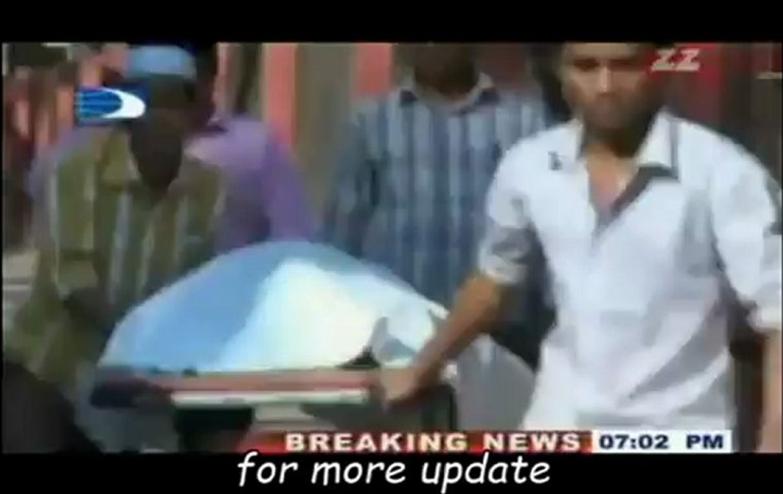(1) পবিত্র জুম্মার দিনে খুনের নেশায় মাতল খুনী পুলিশ