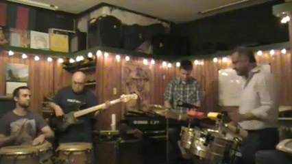 Trucutu solo Salsa Oefening Rec. Patada bass Bob Roha
