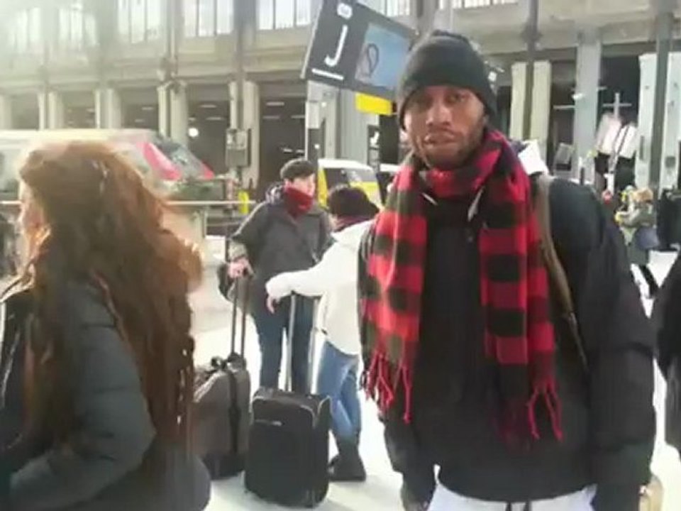 HANS LUZOLO A PARIS.