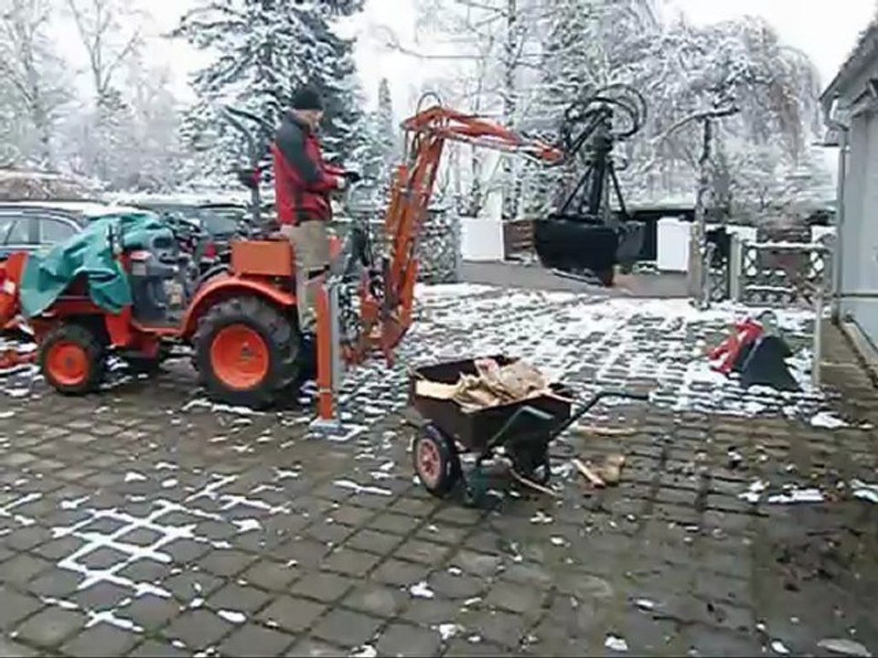 Heck-Bagger an Kioti