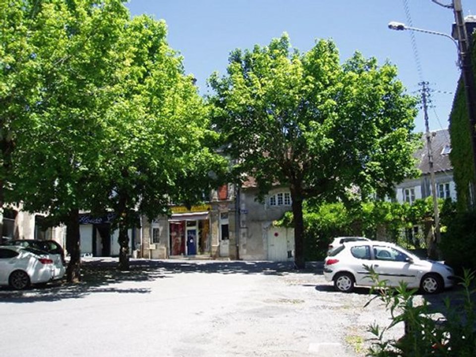 12°JOUR D'Agde à Brigneau en vélo du 3 au 18 juin 2009. Trois mois après avoir pris ma retraite je traversais toute la France à vélo, en solitaire... 12°° JOURS