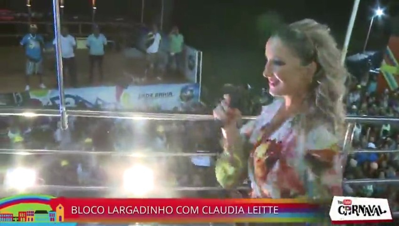 Claudia Leitte Leva a levada no timbal Carnaval 2013