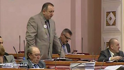Dinko Burić: "Sad smo u gajbi punoj banana".