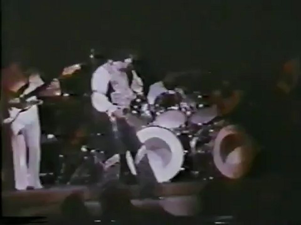1975.08.19  Elvis - Dinner Show - Las Vegas, Nevada