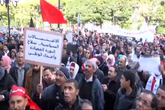 Tunus'ta milyonluk gösteri