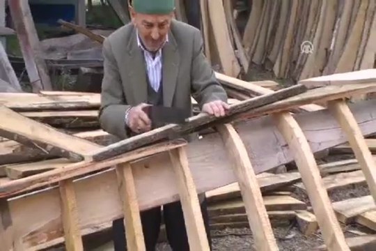 Göz kararıyla 200 kayık yaptı