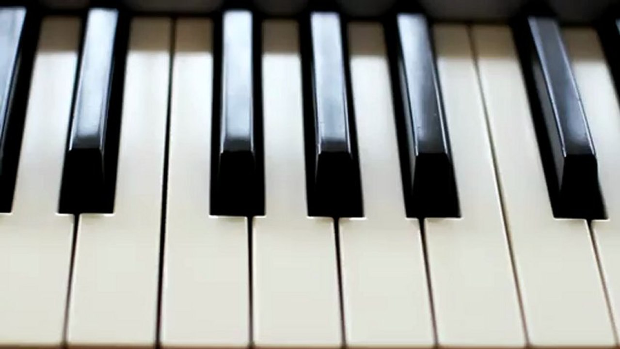 Piano keys - Free HD stock footage
