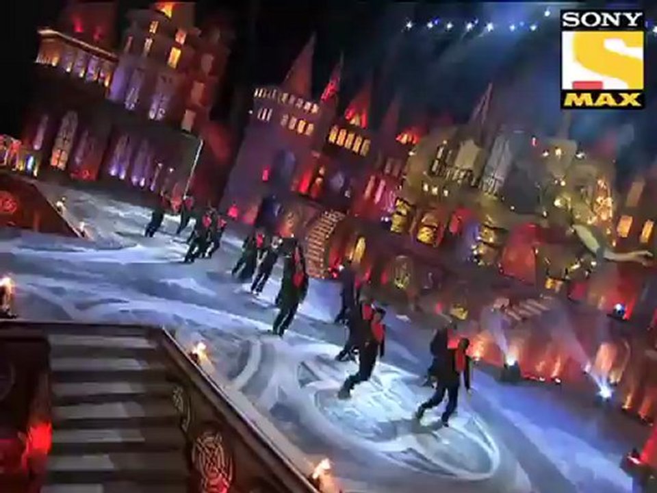 MAX Stardust Awards 2013 10th Feb p4 DesiRippers