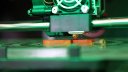 Makerbot Lands In Manhattan: See Their New 3D Printer In Action