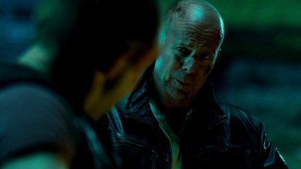 Die Hard : Belle journée pour mourir - Extrait Pirate Gun VF HD