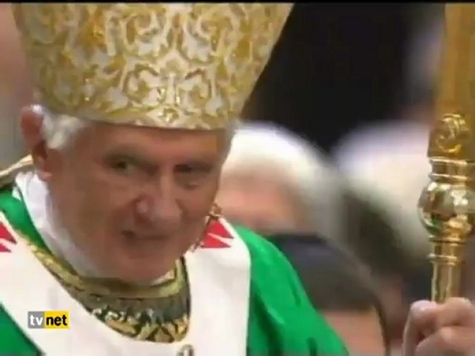 PAPA İSTİFA EDİYOR