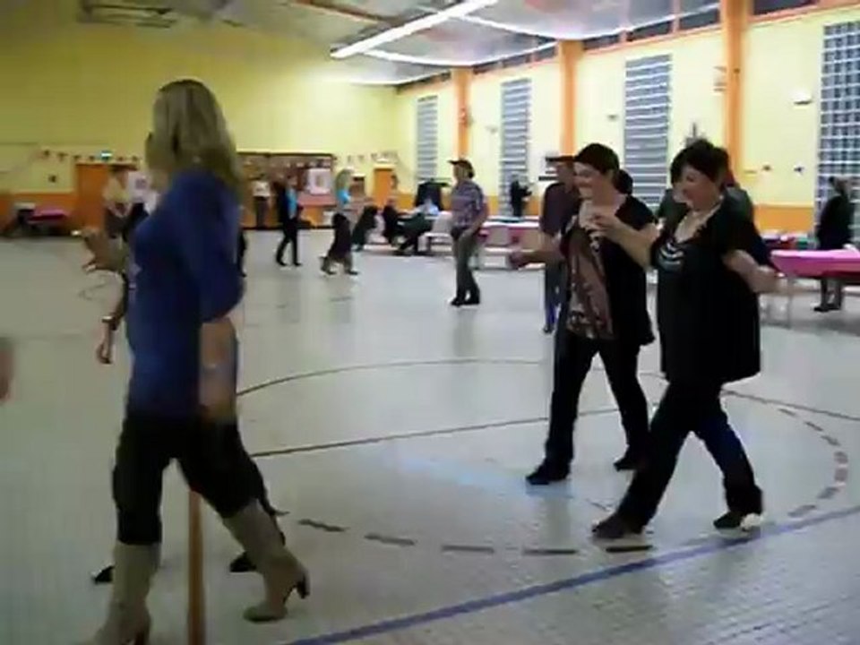 RUMBA STROLL