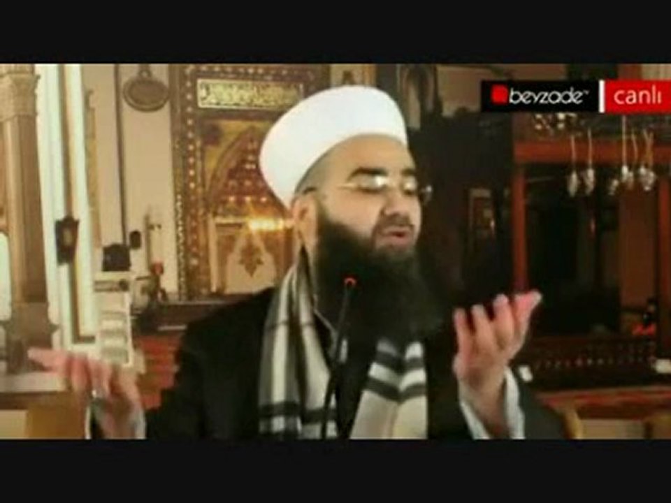 Cübbeli Ahmet Hocaefendi iyiye iyi, kötüye kötü der